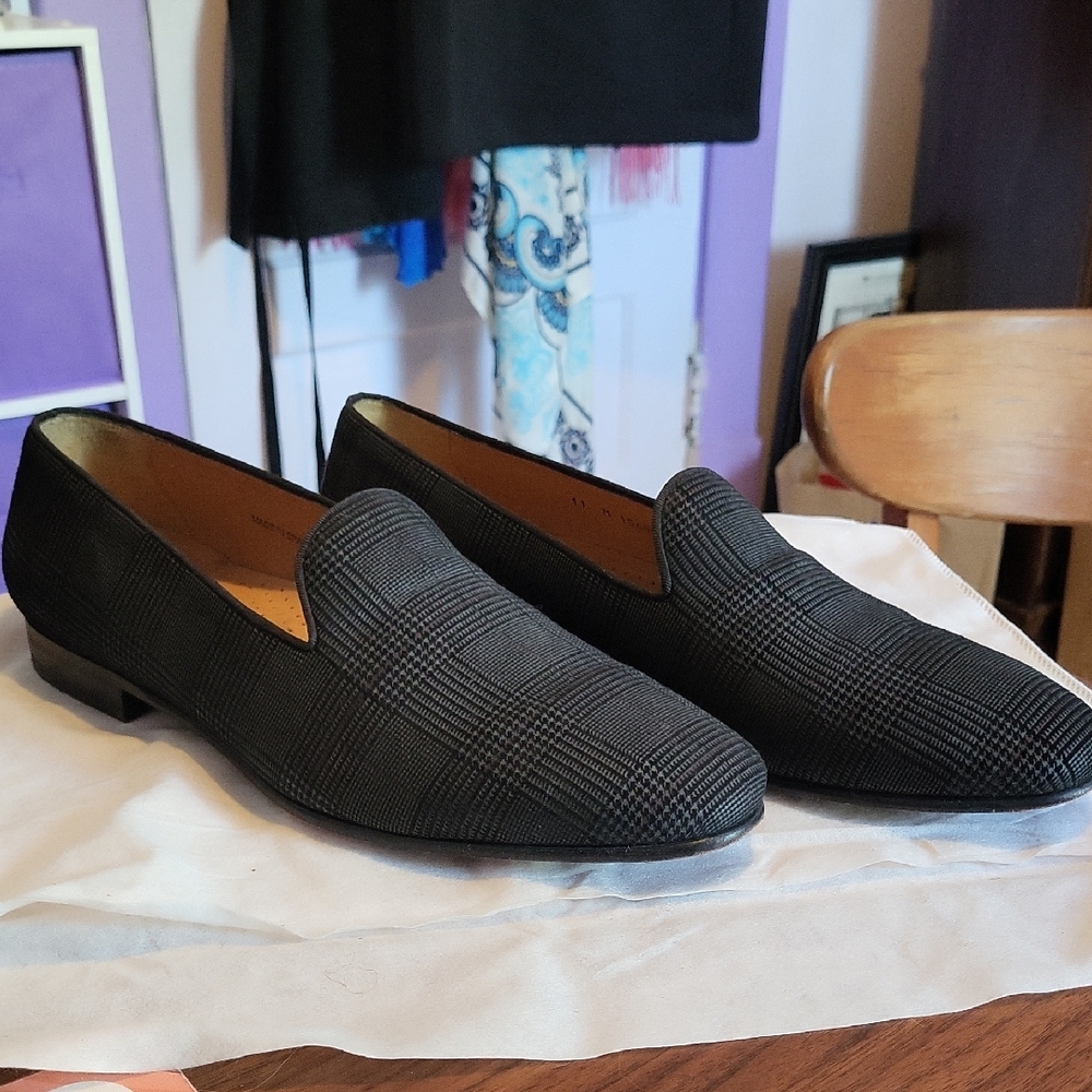 Sleek Black Slip-On Loafers for Effortless Style